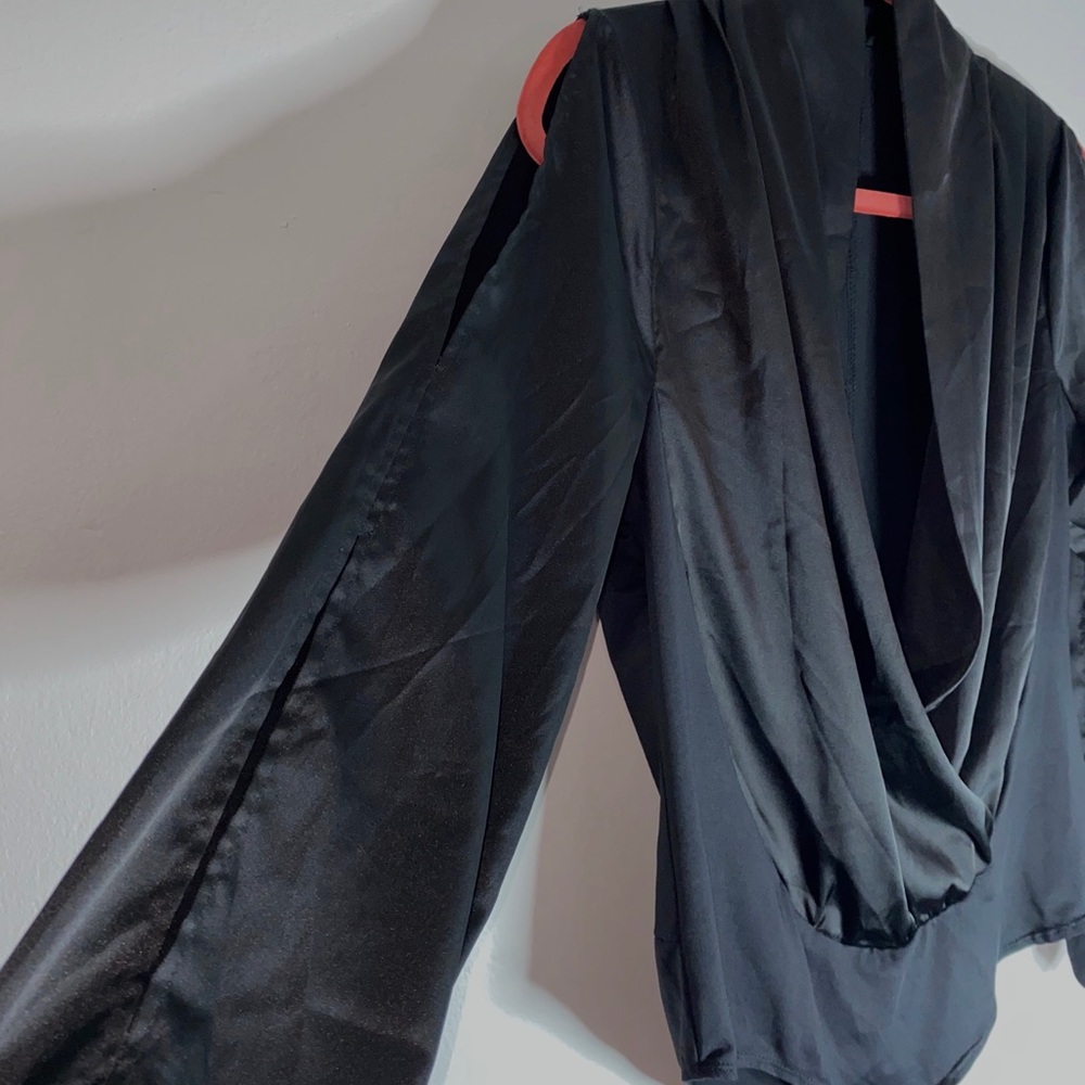 Going Out shoulder cut out body suit